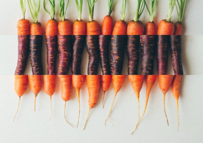 ROASTED CARROTS WITH A BALSAMIC AND MAPLE SYRUP REDUCTION