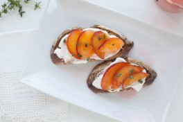 ROSE CHILLED PEACH TARTINES WITH MASCARPONE AND FRESH THYME