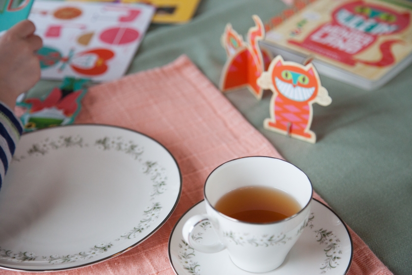 ALICE IN WONDERLAND BABYLIT BOARD BOOK