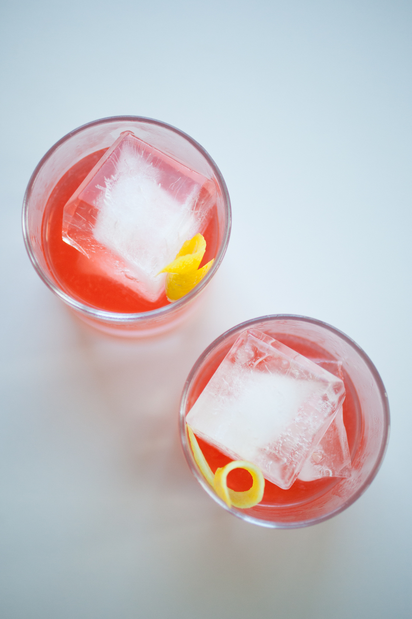 GIN, CAMPARI AND GRAPEFRUIT COCKTAIL