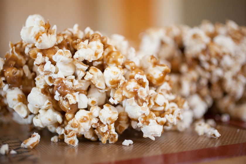 CARAMEL CORN