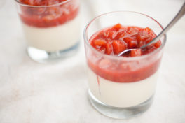 panna cotta strawberry rhubarb compote