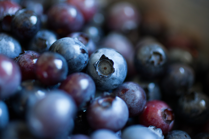 BLACKBERRY AND BLUEBERRY PIE
