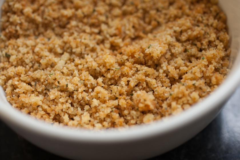 PASTA WITH GARLIC AND HERB BREADCRUMBS