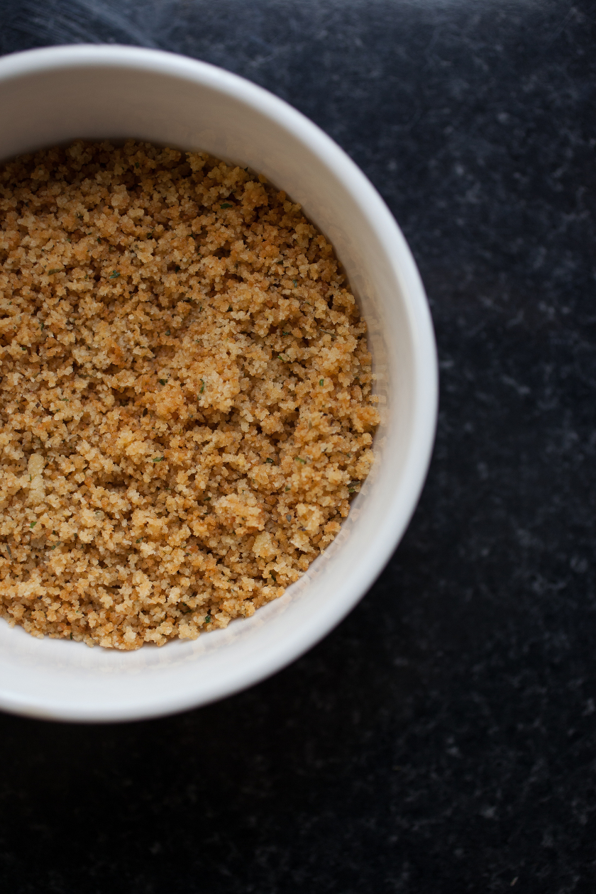 PASTA WITH GARLIC AND HERB BREADCRUMBS