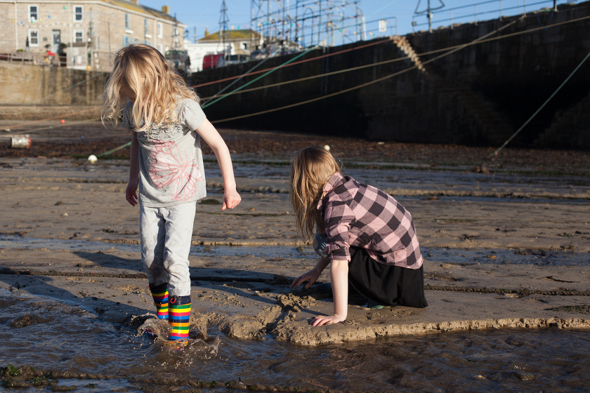 TRAVEL ENGLAND FAMILY CORNWALL